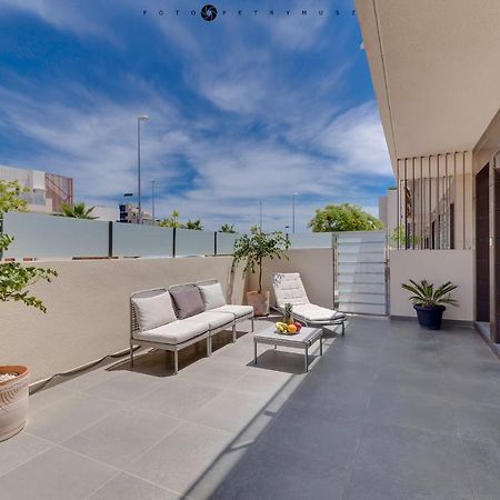 Apartamento En La Planta Baja "Playa Elisa" Pilar de la Horadada Eksteriør billede