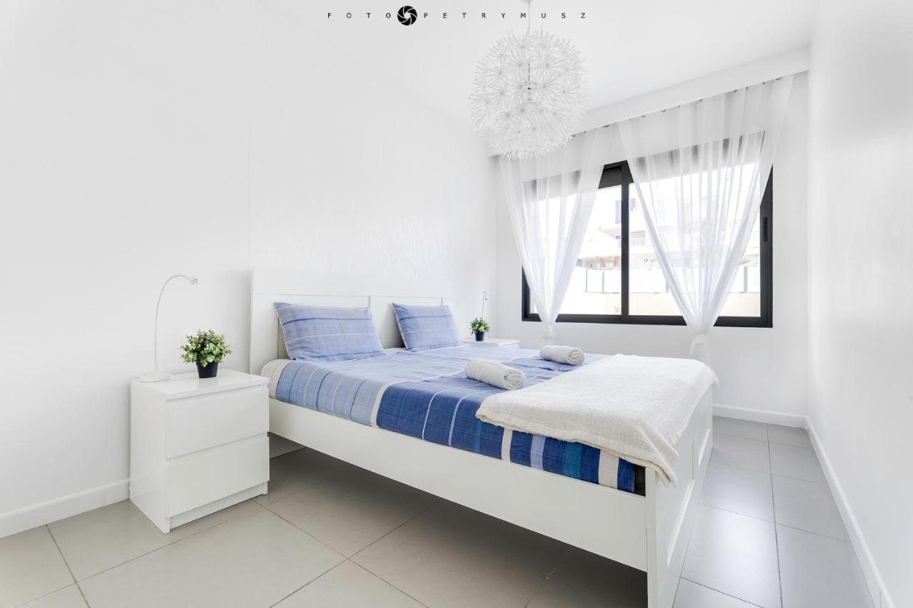 Apartamento En La Planta Baja "Playa Elisa" Pilar de la Horadada Eksteriør billede