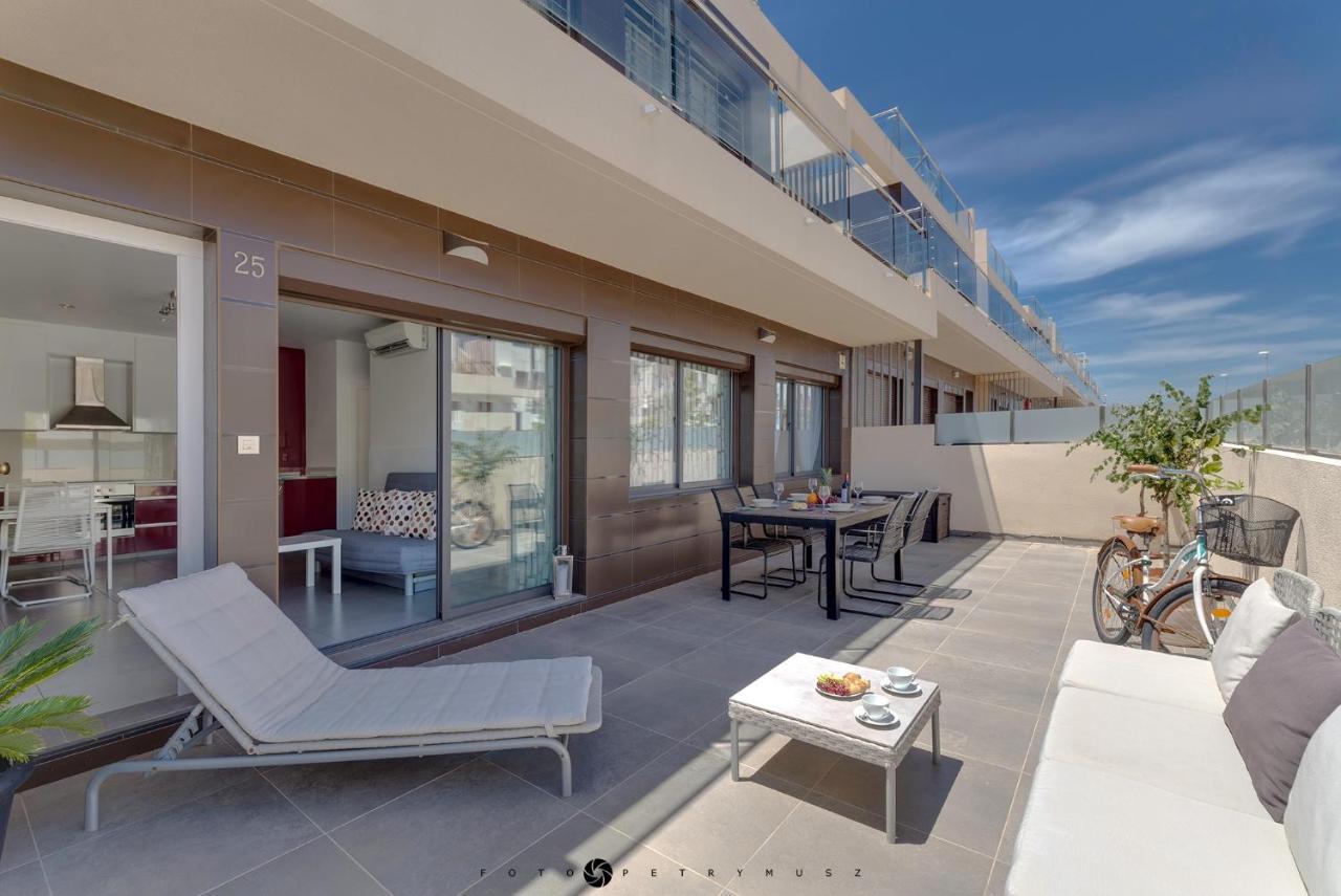 Apartamento En La Planta Baja "Playa Elisa" Pilar de la Horadada Eksteriør billede